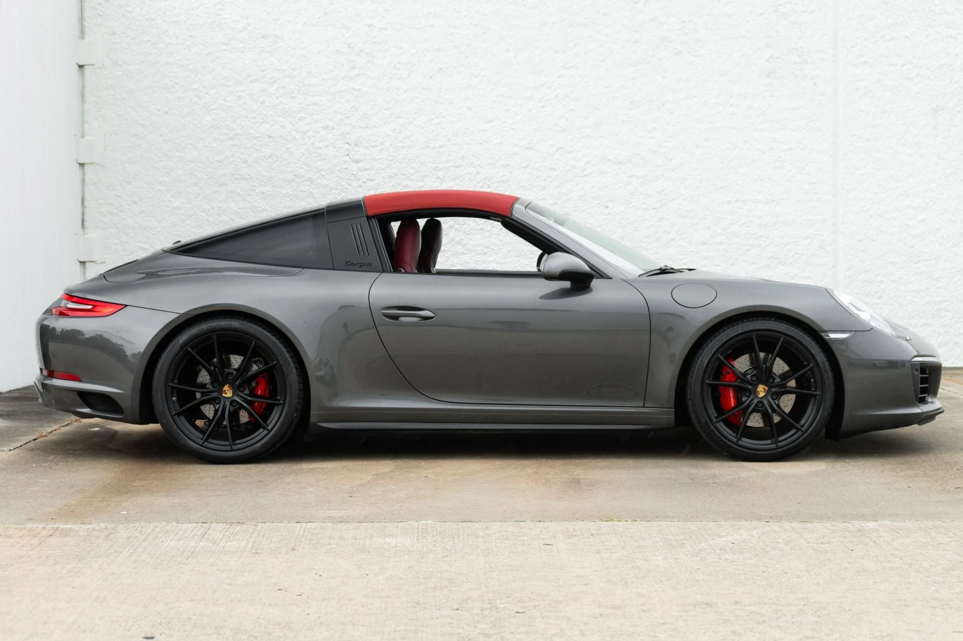 mph002_4150755328_Used_2017_Porsche_911_Targa_4_S_1788300872_dc96300853