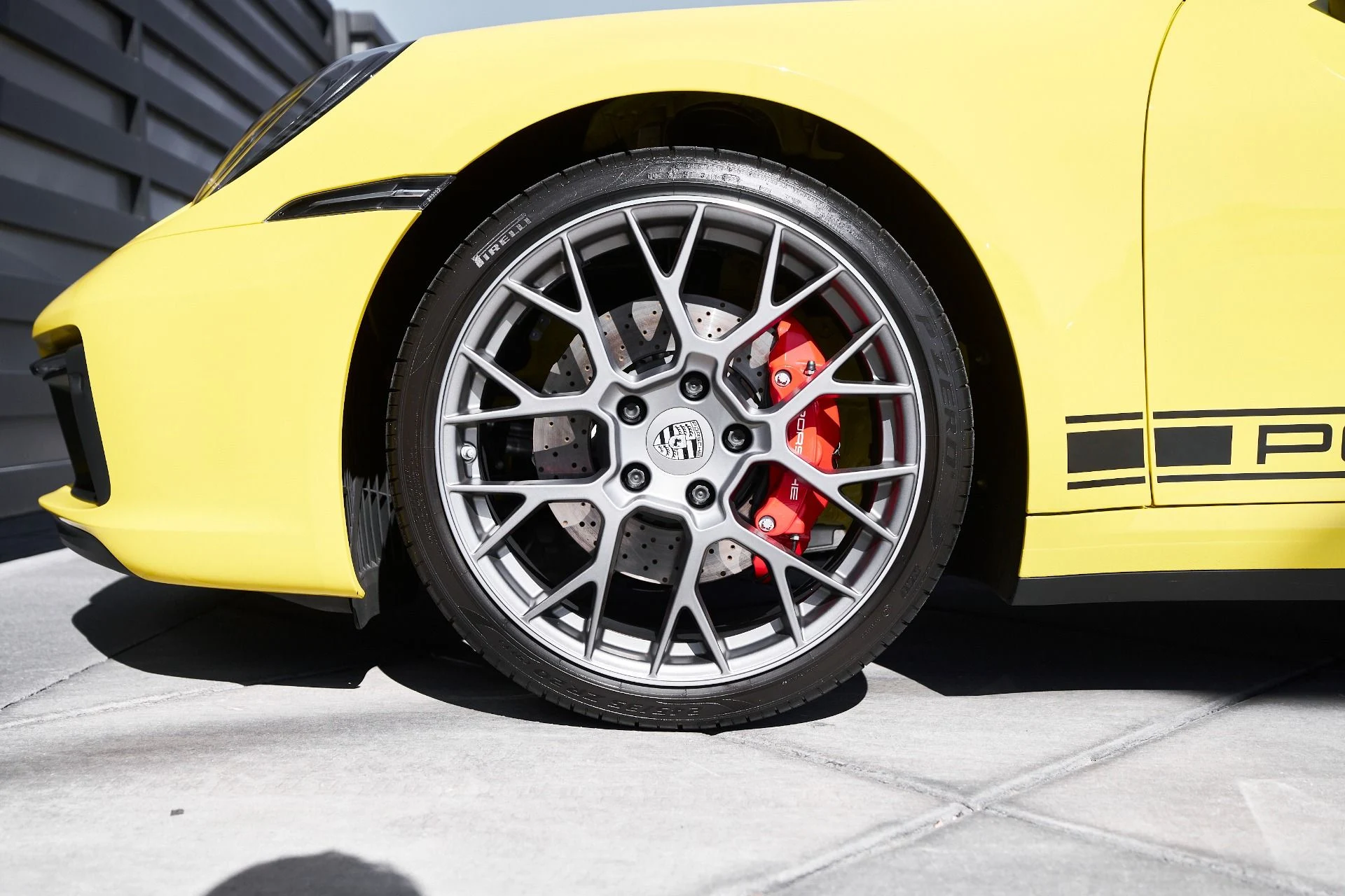 mph002_4165851773_Used_2022_Porsche_911_Carrera_4_S_1761081901_57ff4dec92