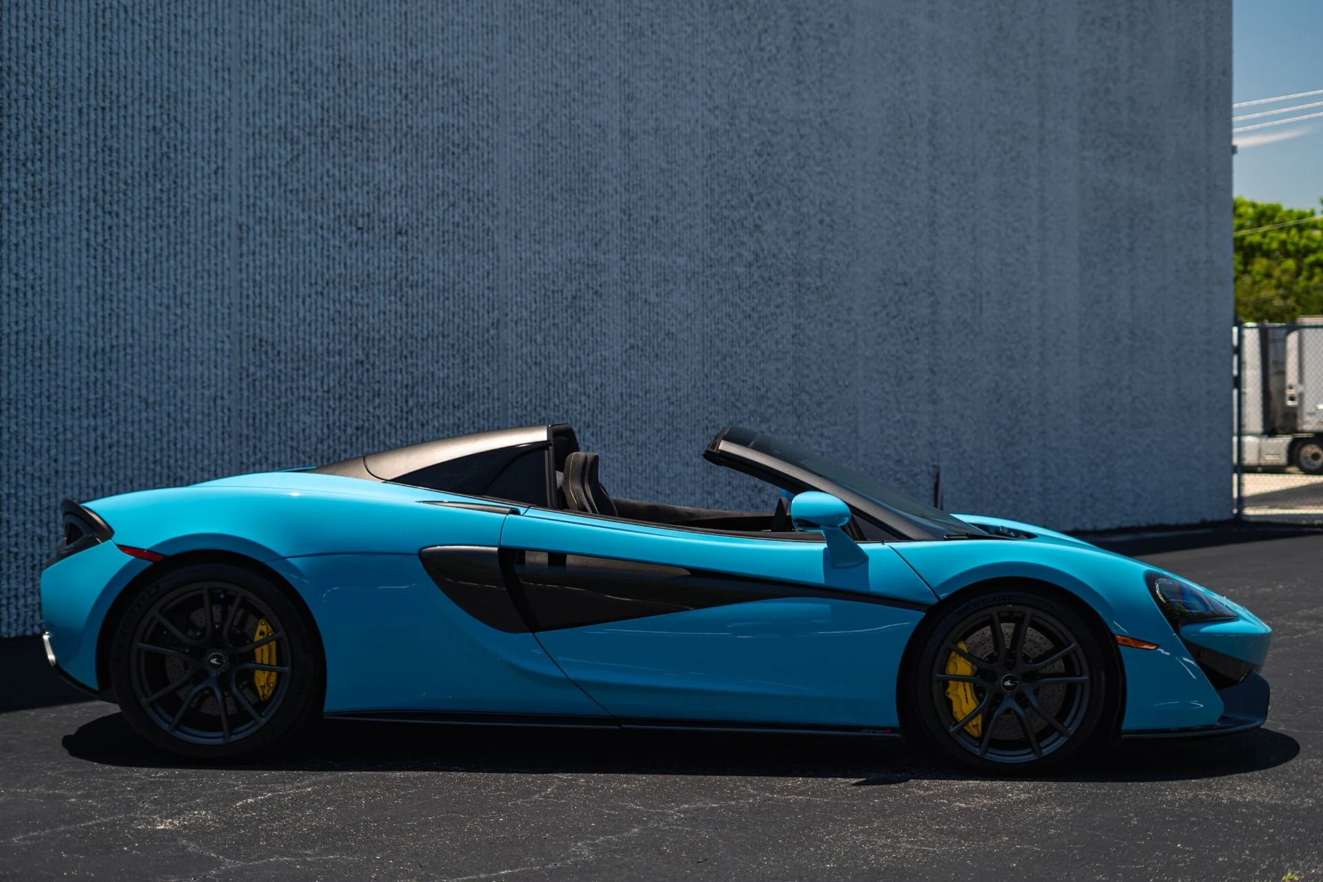 mph002_4165913029_Used_2019_Mc_Laren_570_S_Spider_1781728425_13438c2699