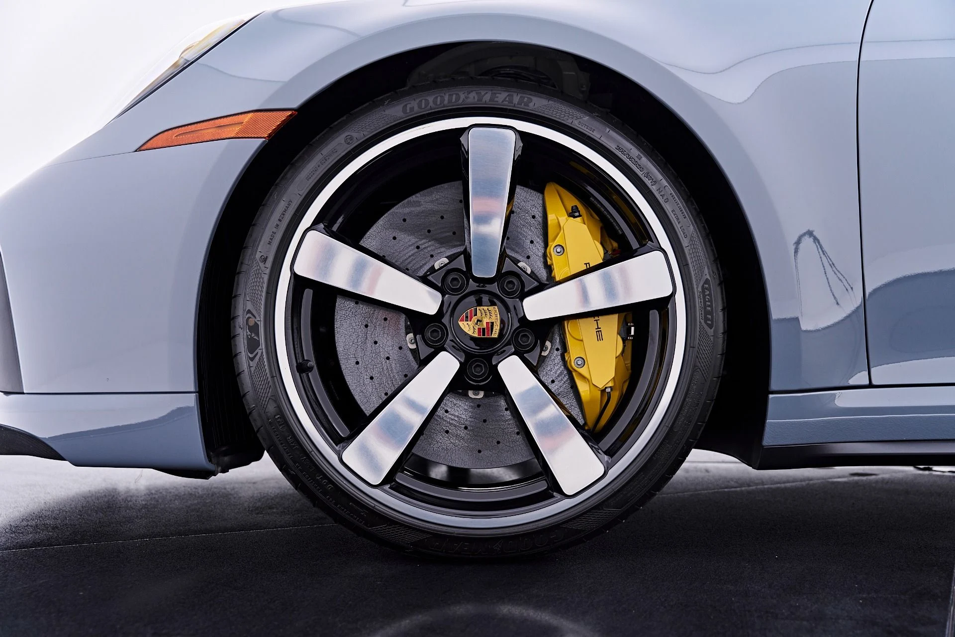 mph002_4167559028_Used_2023_Porsche_911_Turbo_S_1785208089_0d60c4e573