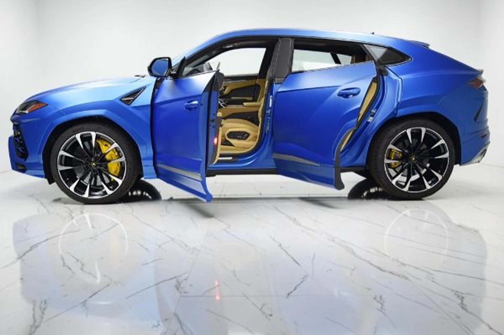 mph002_4172144742_Used_2022_Lamborghini_Urus_SELEZIONE_PRE_OWNED_CERTIFIED_fe94ac148f