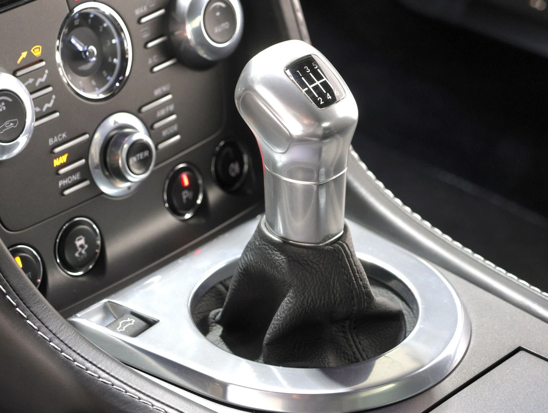 mph002_4191226283_Used_2012_Aston_Martin_V12_Vantage_Rare_6_Speed_Manual_Over_200_K_MSRP_20_K_In_Recent_Maintenance_1770846605_41367047e6