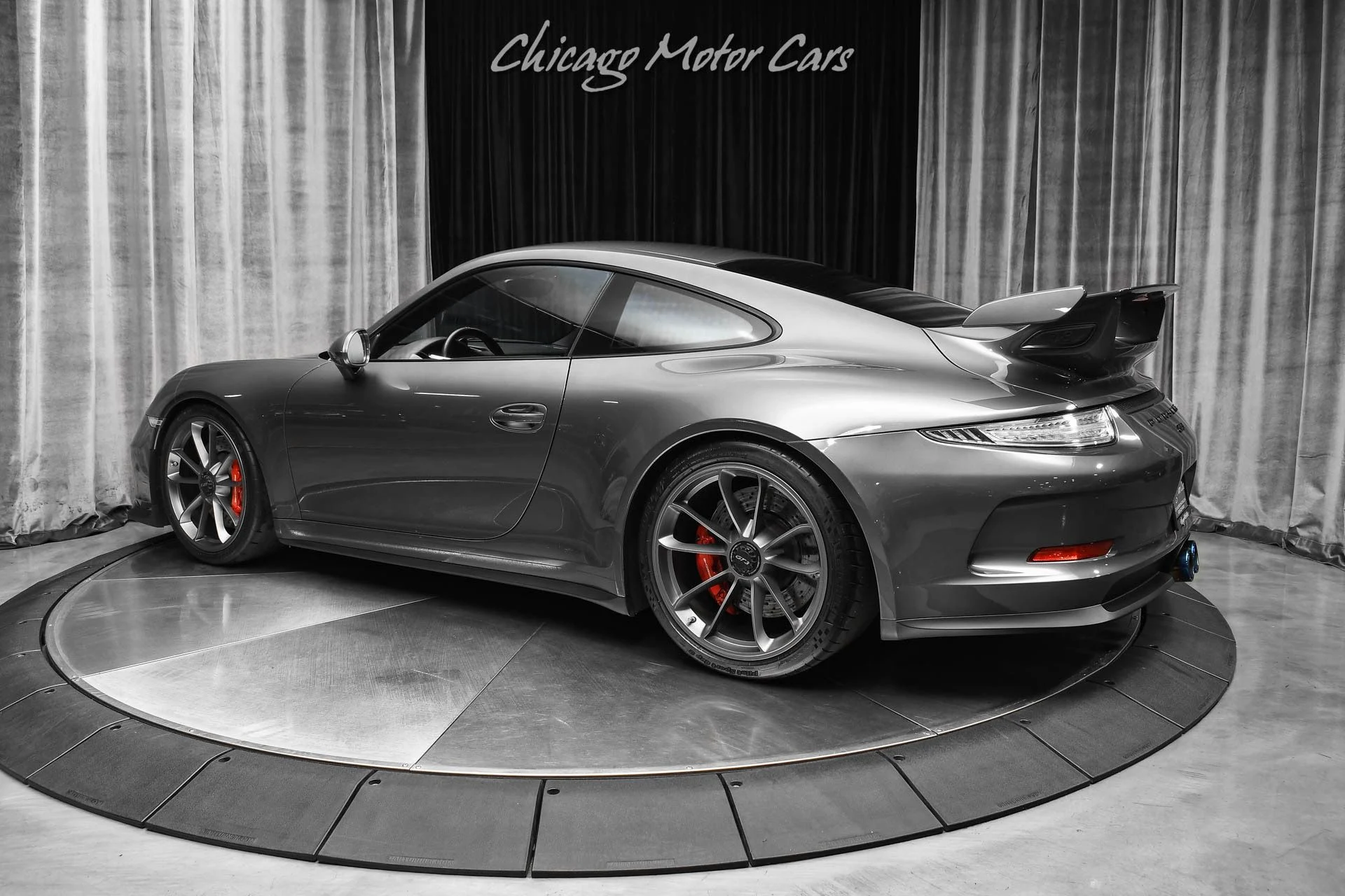 mph002_4199651262_12180_p3_l_6421fb82d3