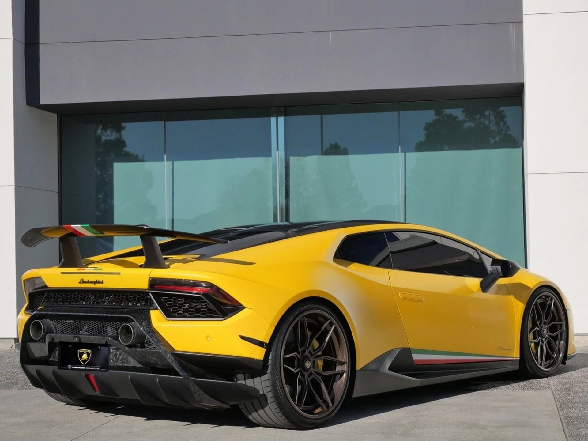 mph002_4211000997_375e0b7aeb4a57ed0699a663cbc1ada3x_426386f797