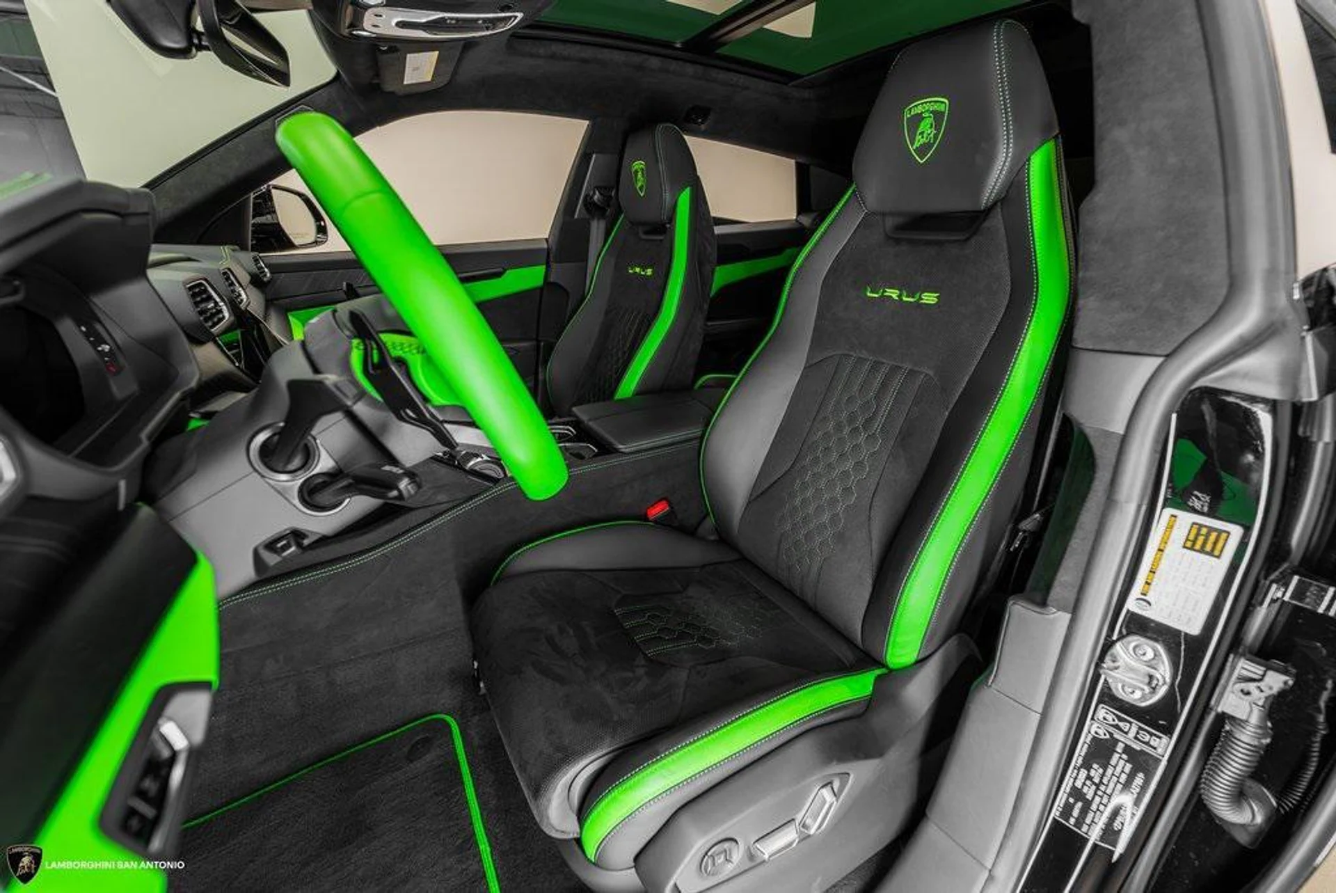 mph002_421318331_sl_IE_0_S_Dqr2z780_Sbnw2ko_L1_R_Oo4_3651fe77b5