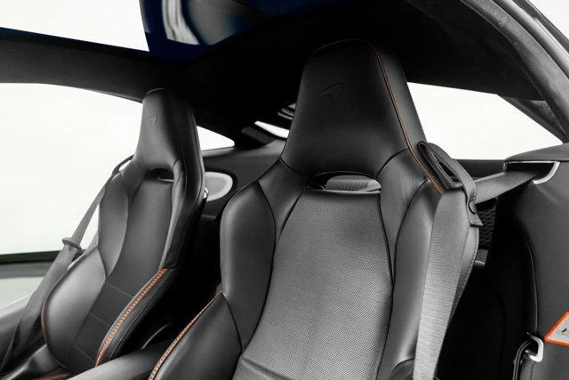 mph002_422025327_Cxc_L_Qytt_Ppbz_N0gyx_VU_Hzz_Py_VPU_8831caa48f