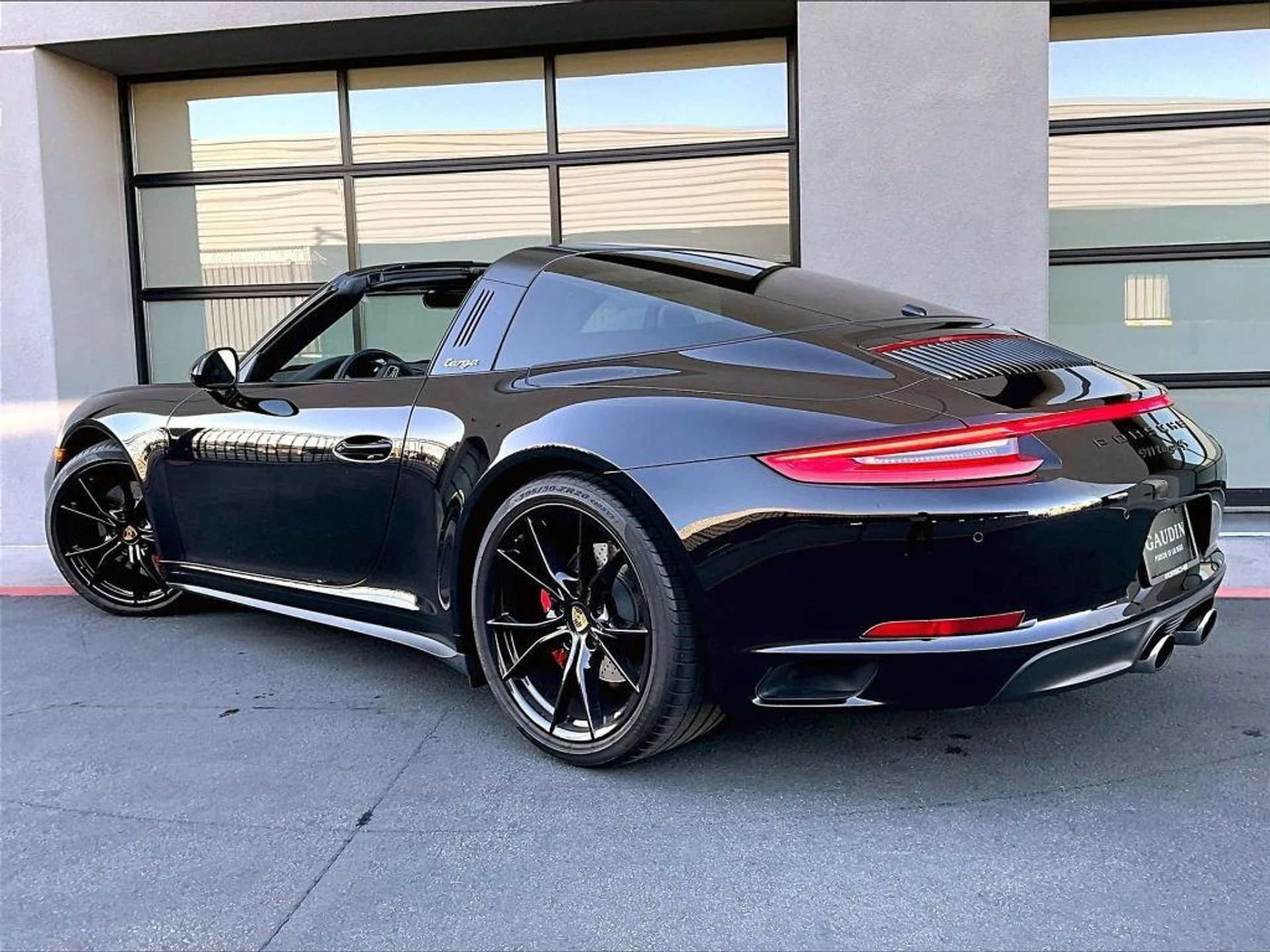 mph002_4220653128_q5_yjix_Jyotlz3q_Aa_Mhe_CE_Jy_OYQ_68a7ab0cf6