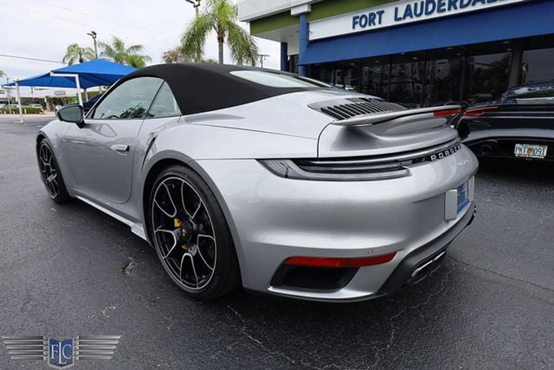 mph002_4224327855_used_2024_porsche_911_turboscabriolet_6305_22389429_7_640_5f918e95f4