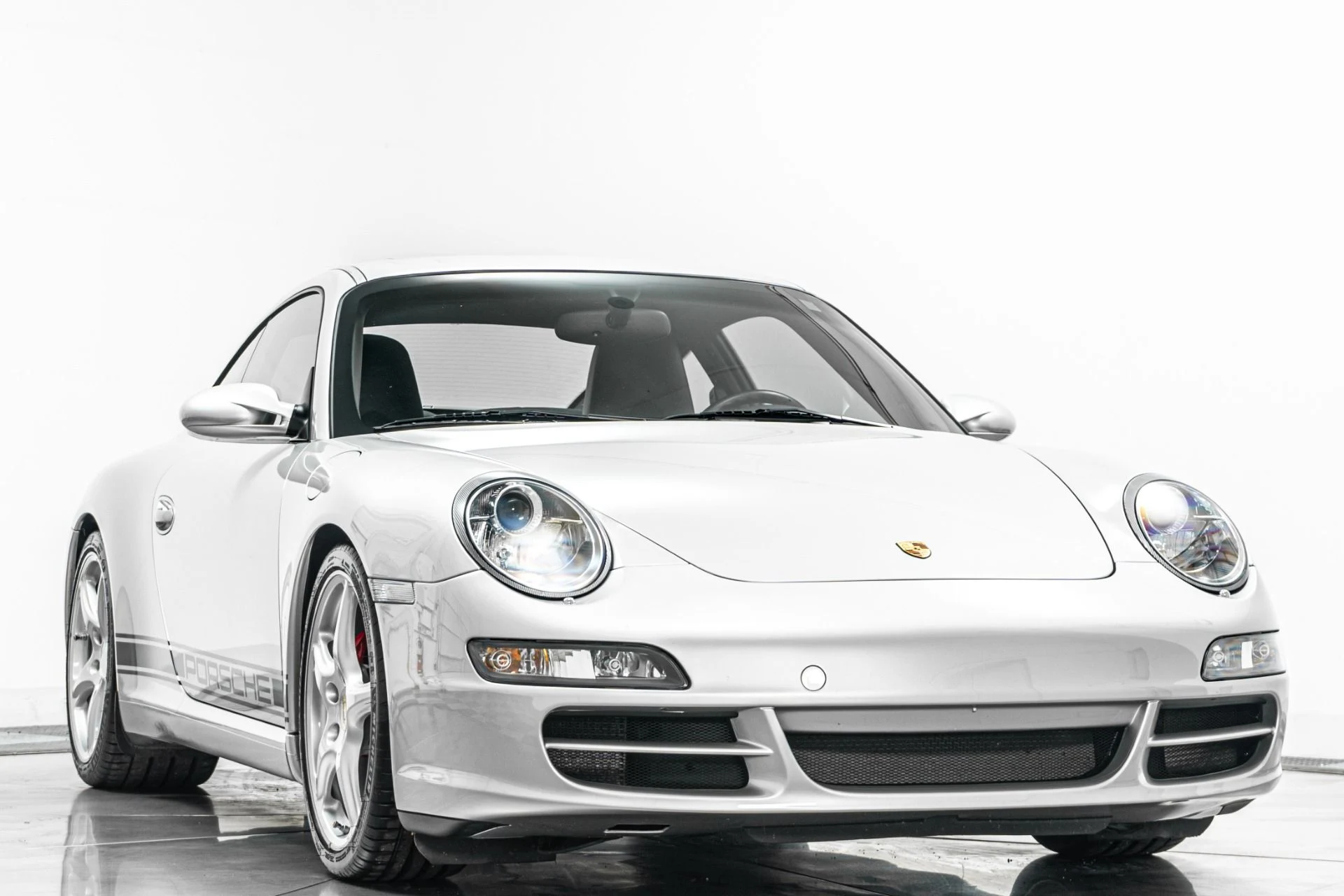 mph002_4226072763_Used_2007_Porsche_911_Carrera_6_Speed_Manual_Low_Miles_Bose_Audio_1777314884_8be34be2b5