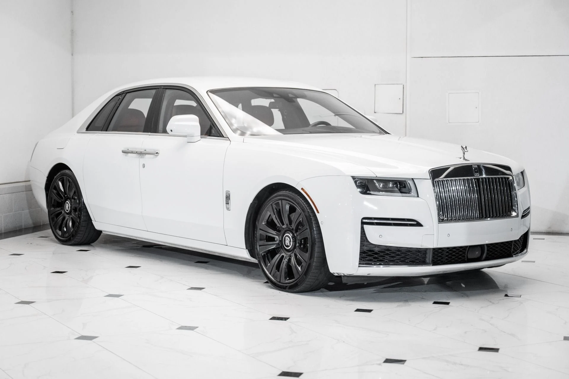 mph002_4227357645_Used_2021_Rolls_Royce_Ghost_1753979325_98312e97c2