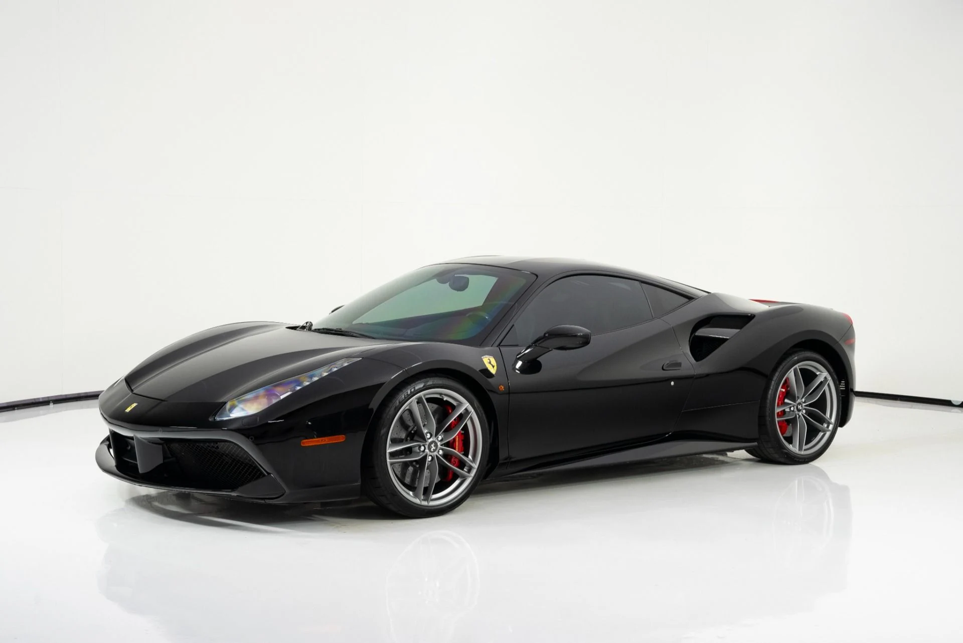 mph002_4241785886_Used_2017_Ferrari_488_GTB_1759355711_c22dc06a46