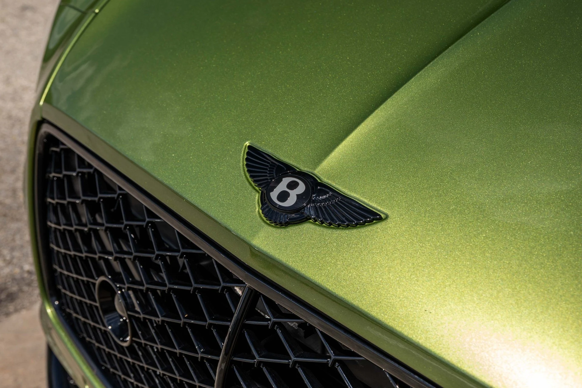 mph002_4245254233_Hi_Tech_Luxury_Imports_LLC_SCBDP_4_ZG_0_SC_023562_image_2_ac09389e41