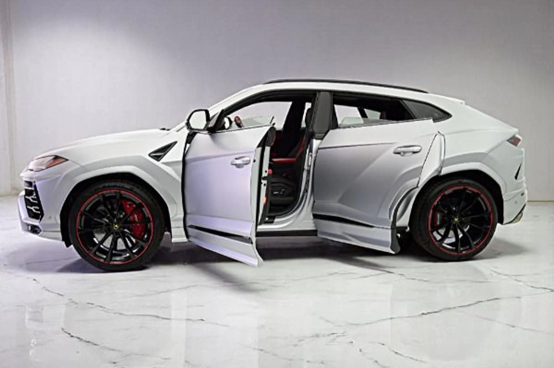 mph002_4257776280_Used_2021_Lamborghini_Urus_LEASE_OPTIONS_AVAILABLE_439cfefafd