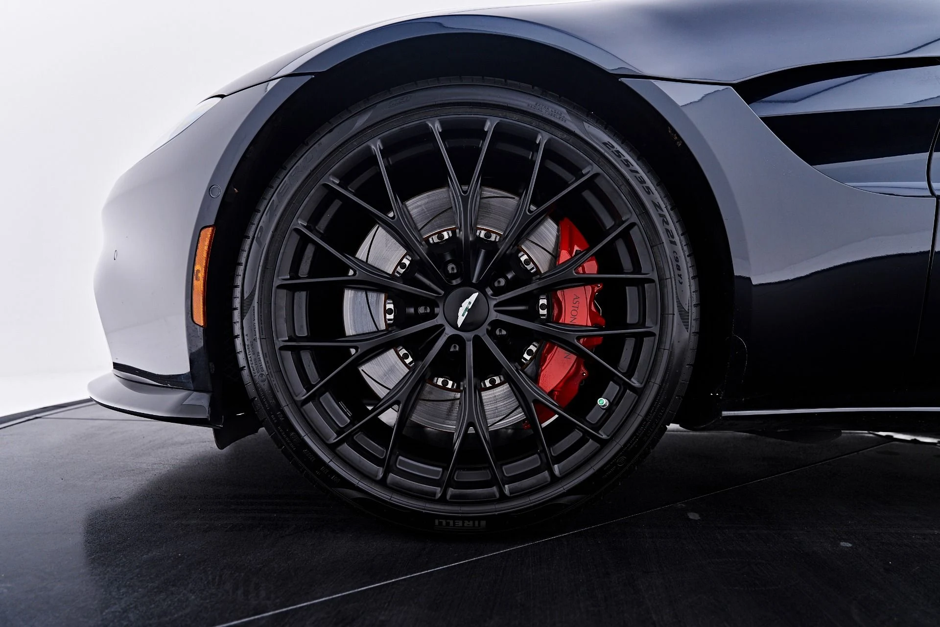 mph002_4275864949_Used_2022_Aston_Martin_Vantage_Base_1786226015_34fe6f0ba7