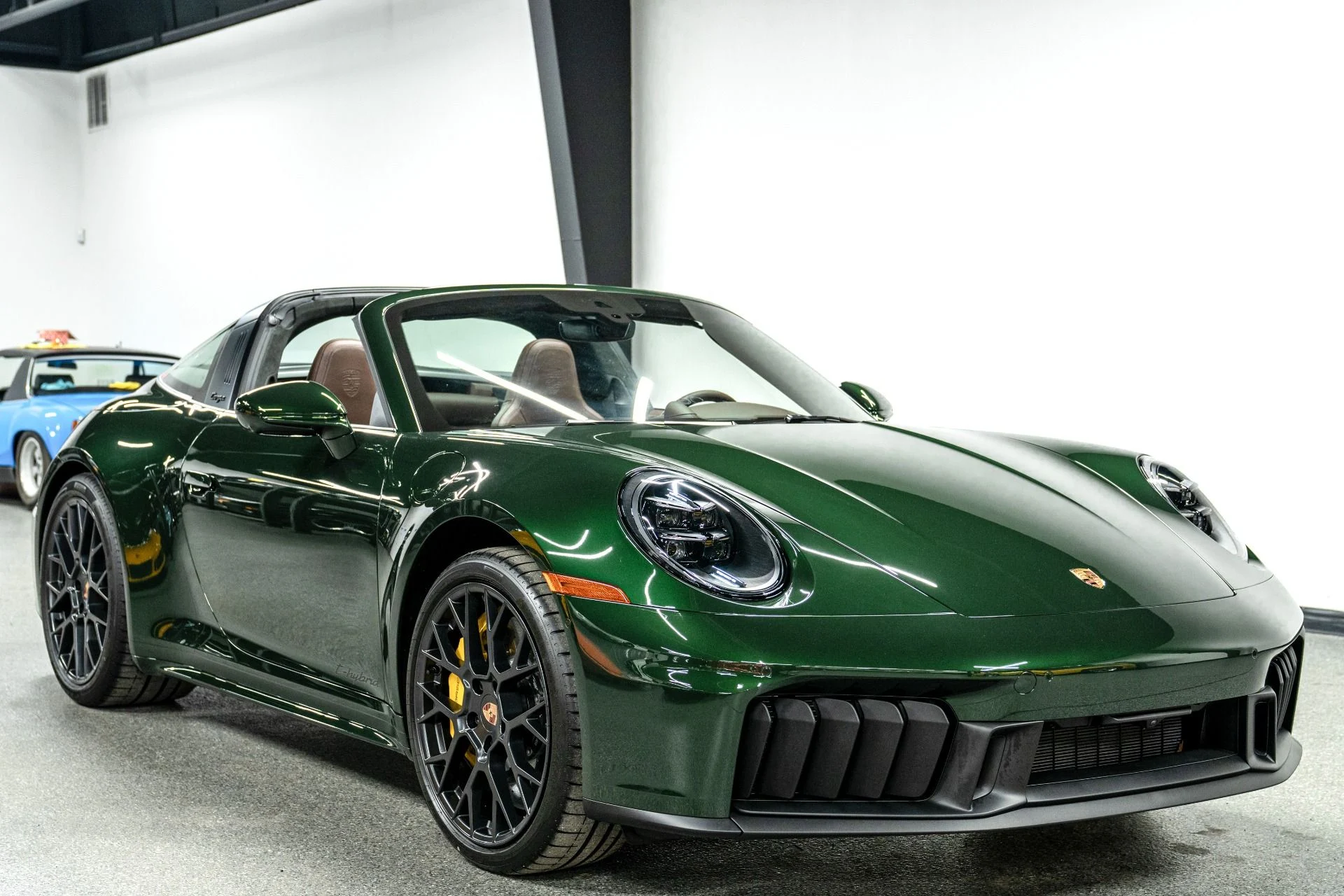 mph002_4278022024_Used_2026_Porsche_911_Targa_4_GTS_T_Hybrid_Club_Leather_Interior_Carbon_Ceramic_Brakes_1768506443_c6dfbf7e1d