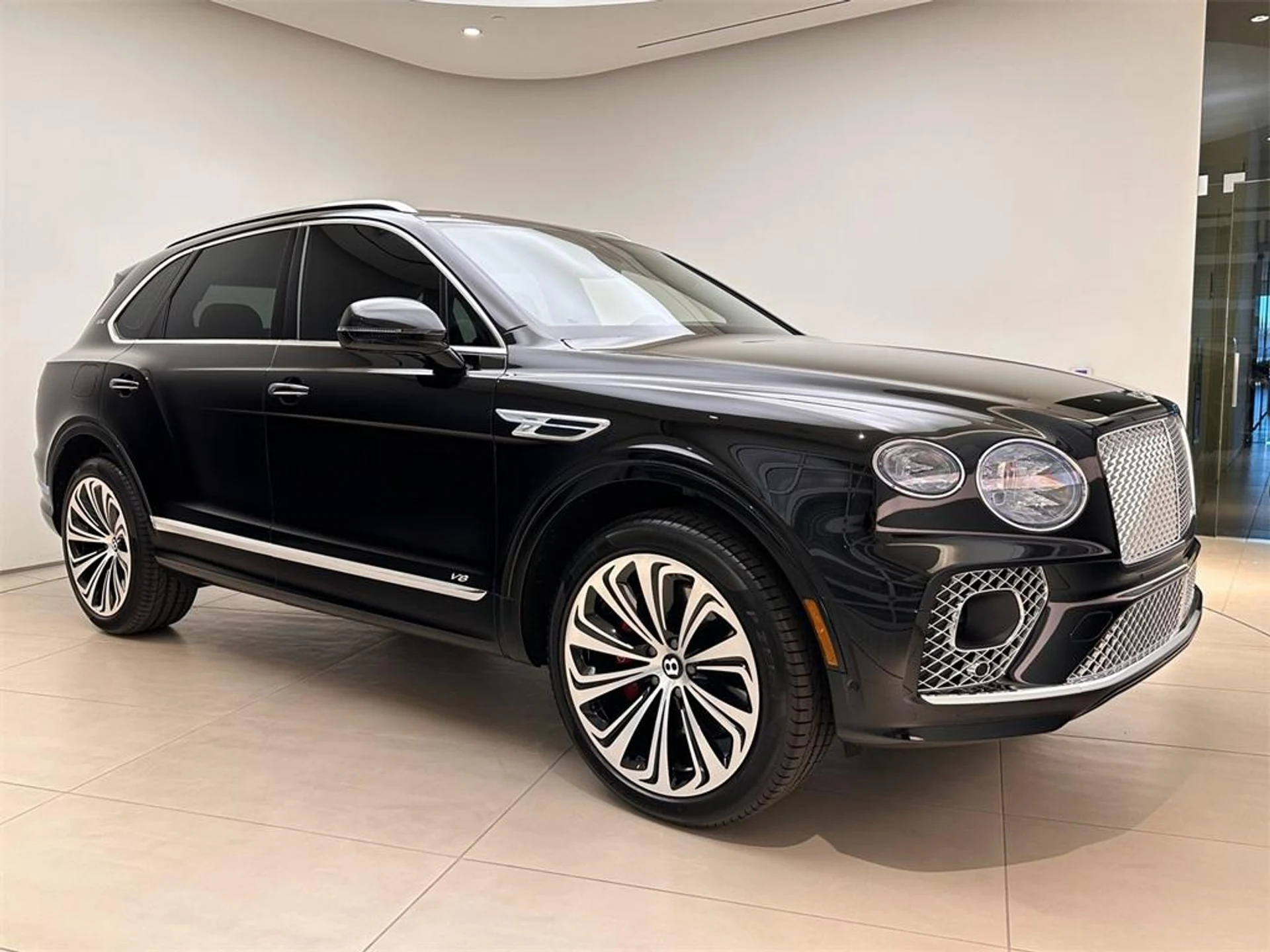 mph002_4278340096_Used_2021_Bentley_Bentayga_V8_1715724569_96c56eac52