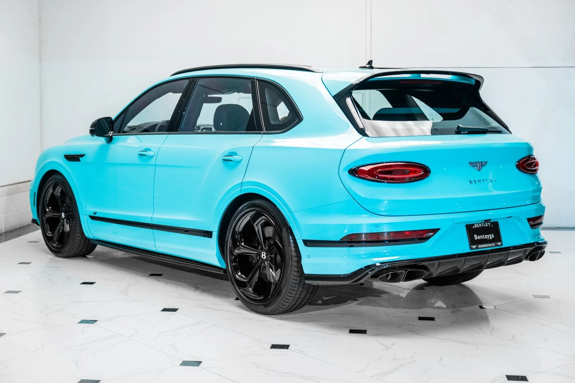 mph002_4285844976_Used_2024_Bentley_Bentayga_S_V8_1753281154_c8a85b1ae2