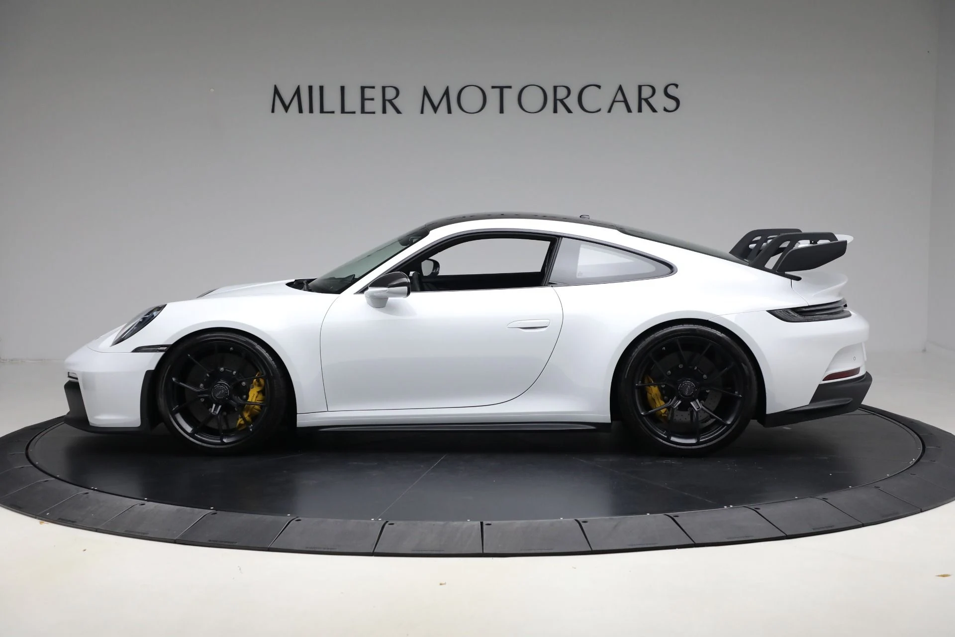 mph002_4287182400_Used_2022_Porsche_911_GT_3_3fc755a442