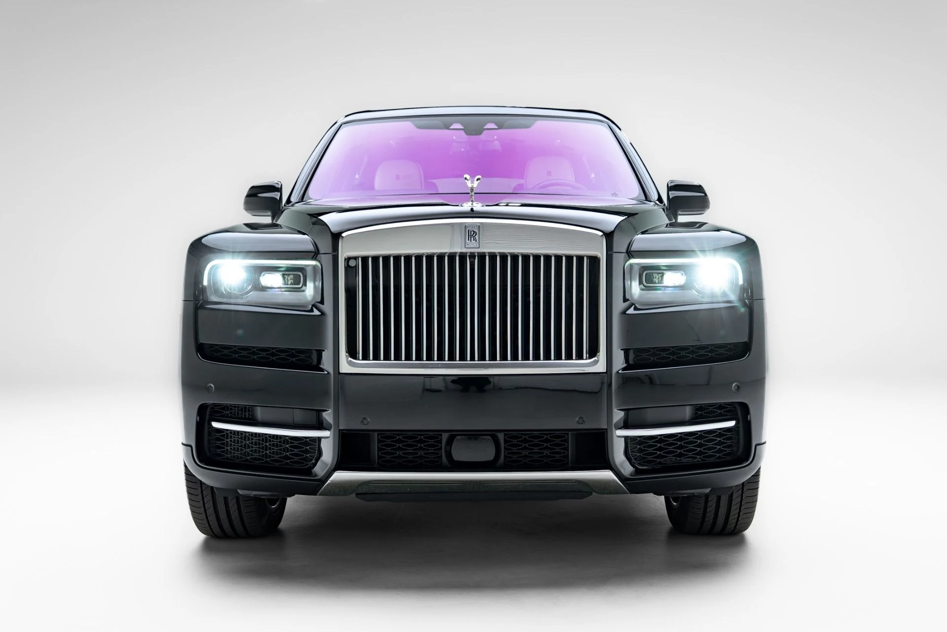 mph002_4289872481_Used_2023_Rolls_Royce_Cullinan_1777310585_dadf817a44