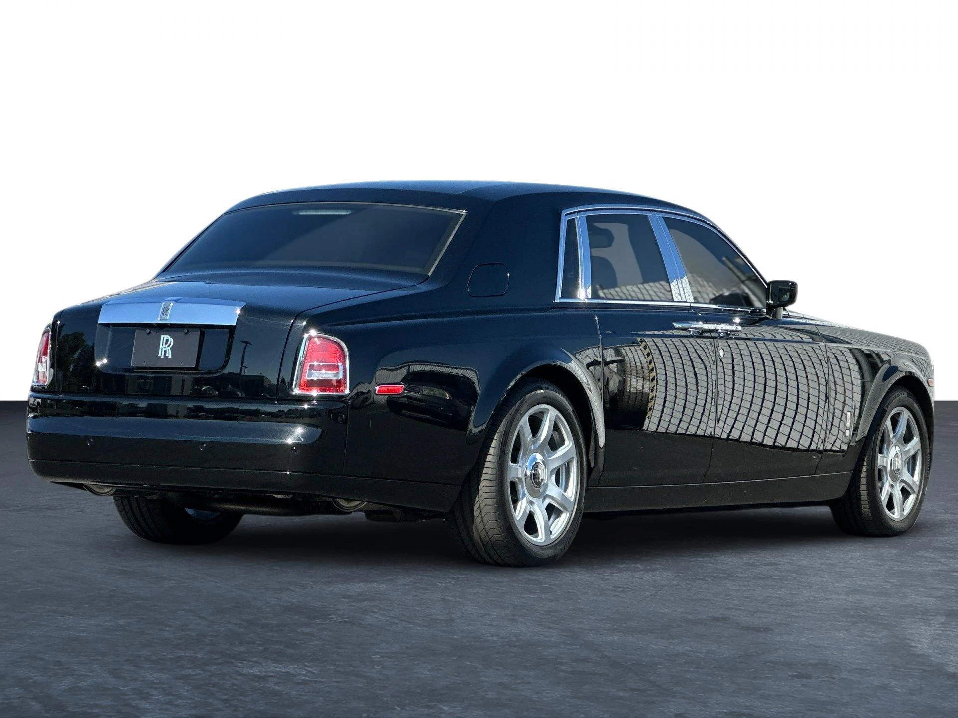 mph002_43049306_Used_2008_Rolls_Royce_Phantom_Series_I_1751459082_13fc3b528d