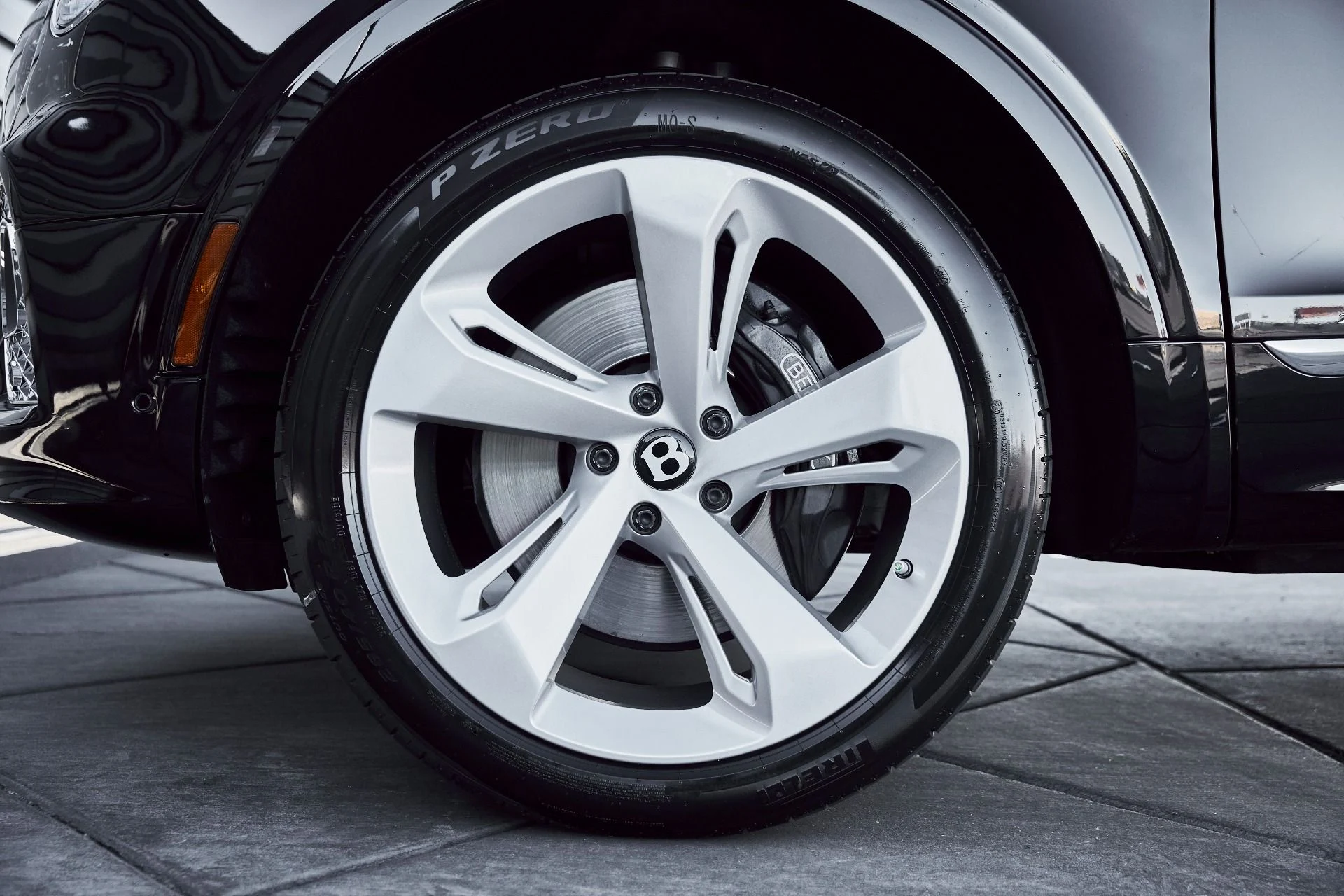 mph002_434234303_Used_2023_Bentley_Bentayga_EWB_Azure_1773968843_33c6b9c2f9