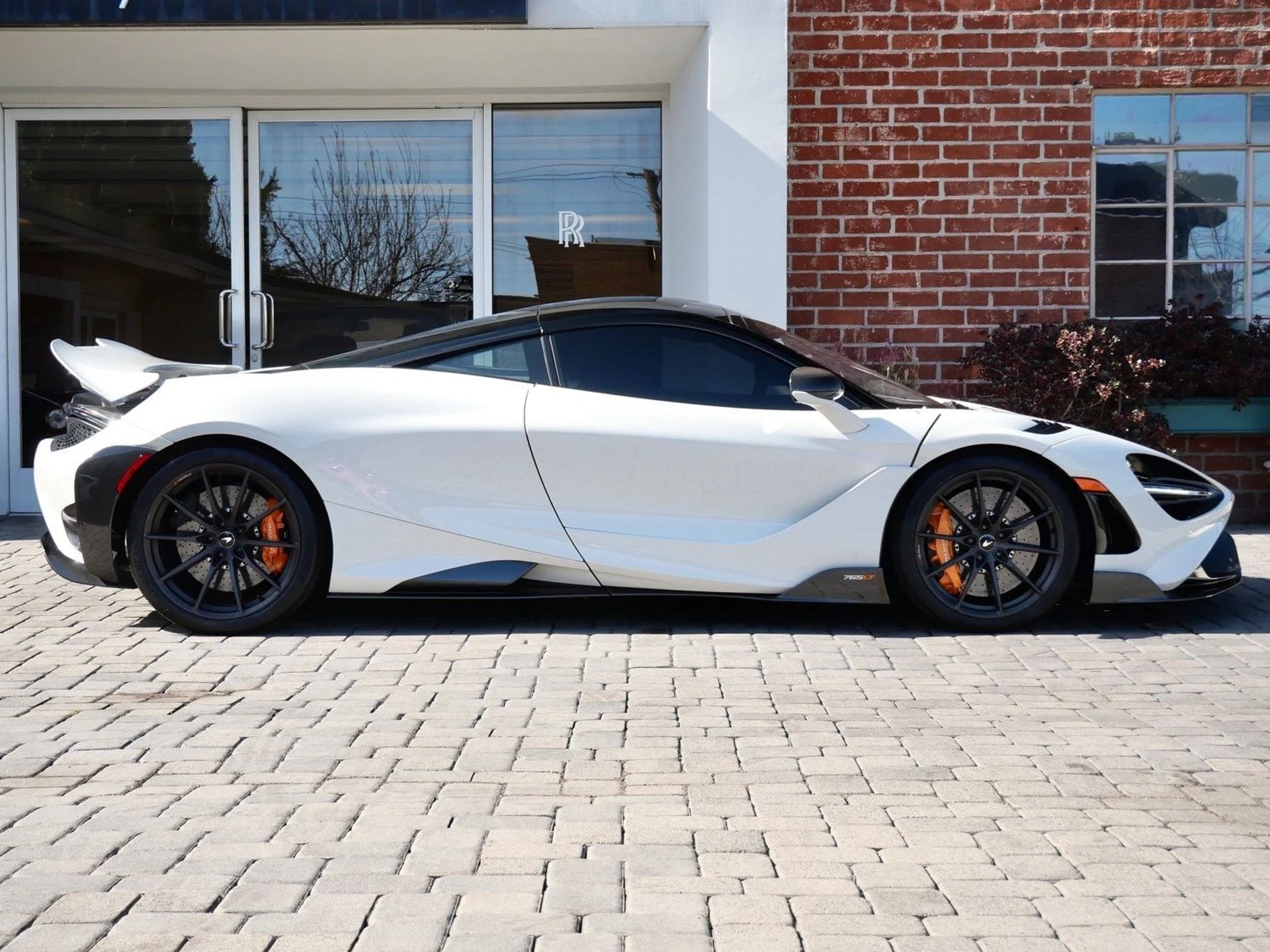 mph002_437114172_cf769c6eb36e63bfa37b05a023a1be67x_46ce0ea744