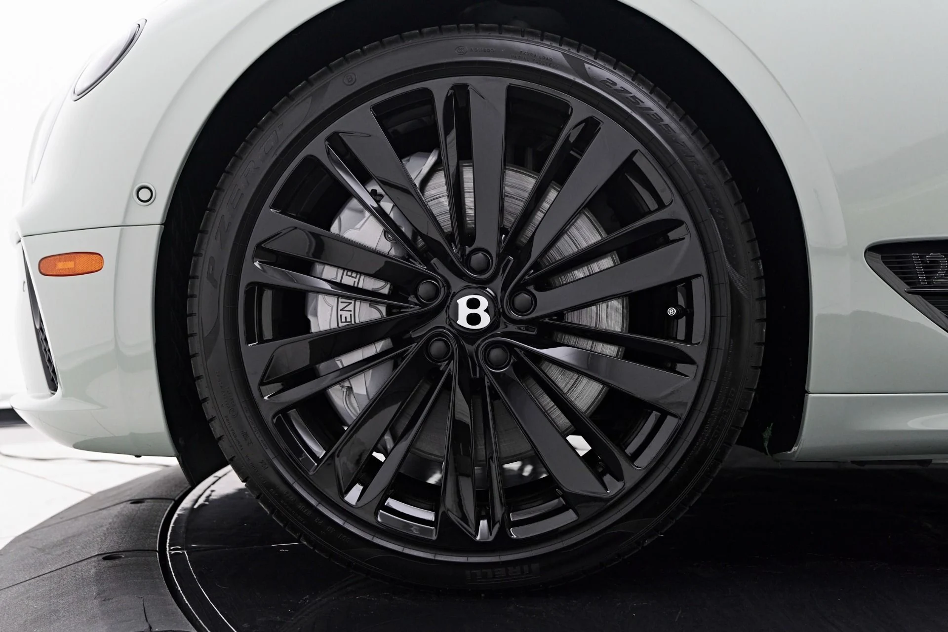 mph002_442794848_Used_2024_Bentley_Continental_GT_Speed_1758316011_639c31f266