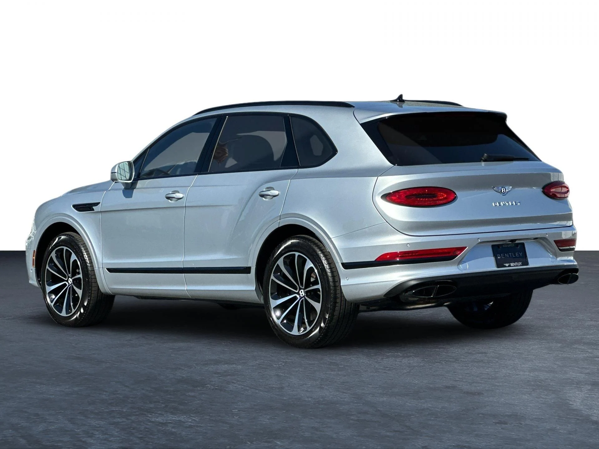 mph002_451988732_New_2025_Bentley_Bentayga_V8_1755698830_f29b5b30da