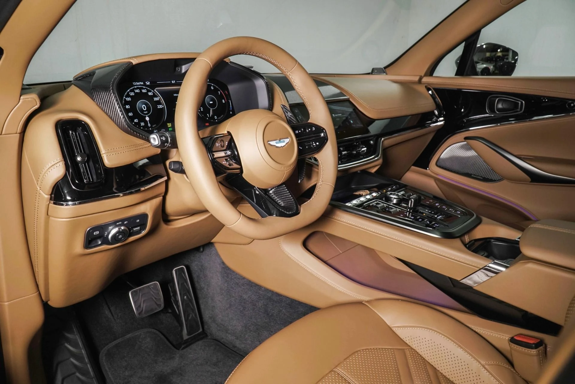 mph002_452232919_New_2026_Aston_Martin_DBX_S_1790626879_550ef56701