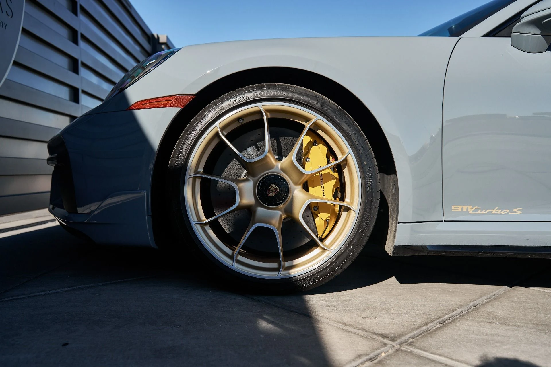 mph002_45292647_Used_2023_Porsche_911_Turbo_S_1762306900_2c0ef5480a