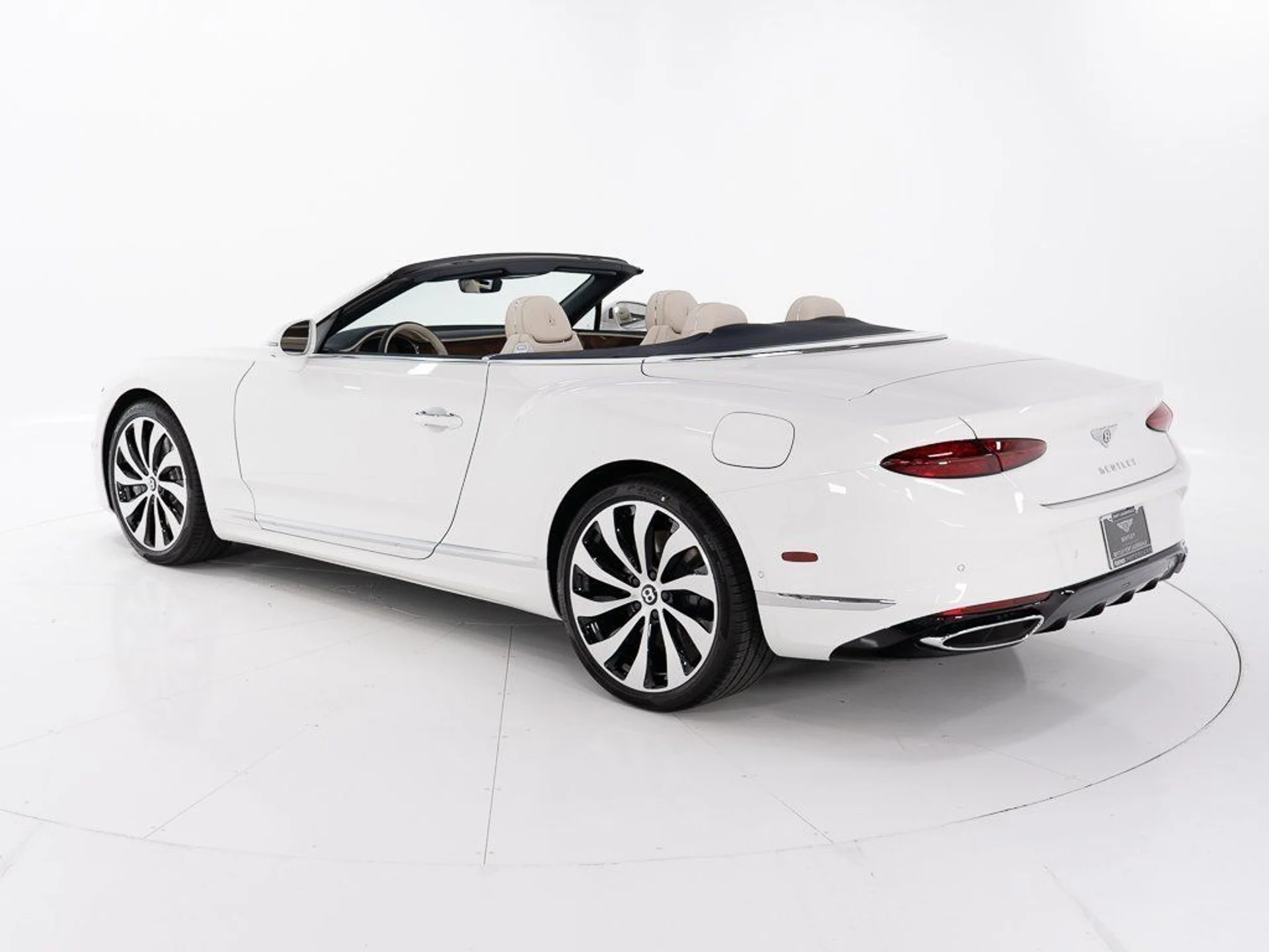 mph002_461280512_7c6b0cbdb4978d19a1787575e9a861d6_ca73108fd9