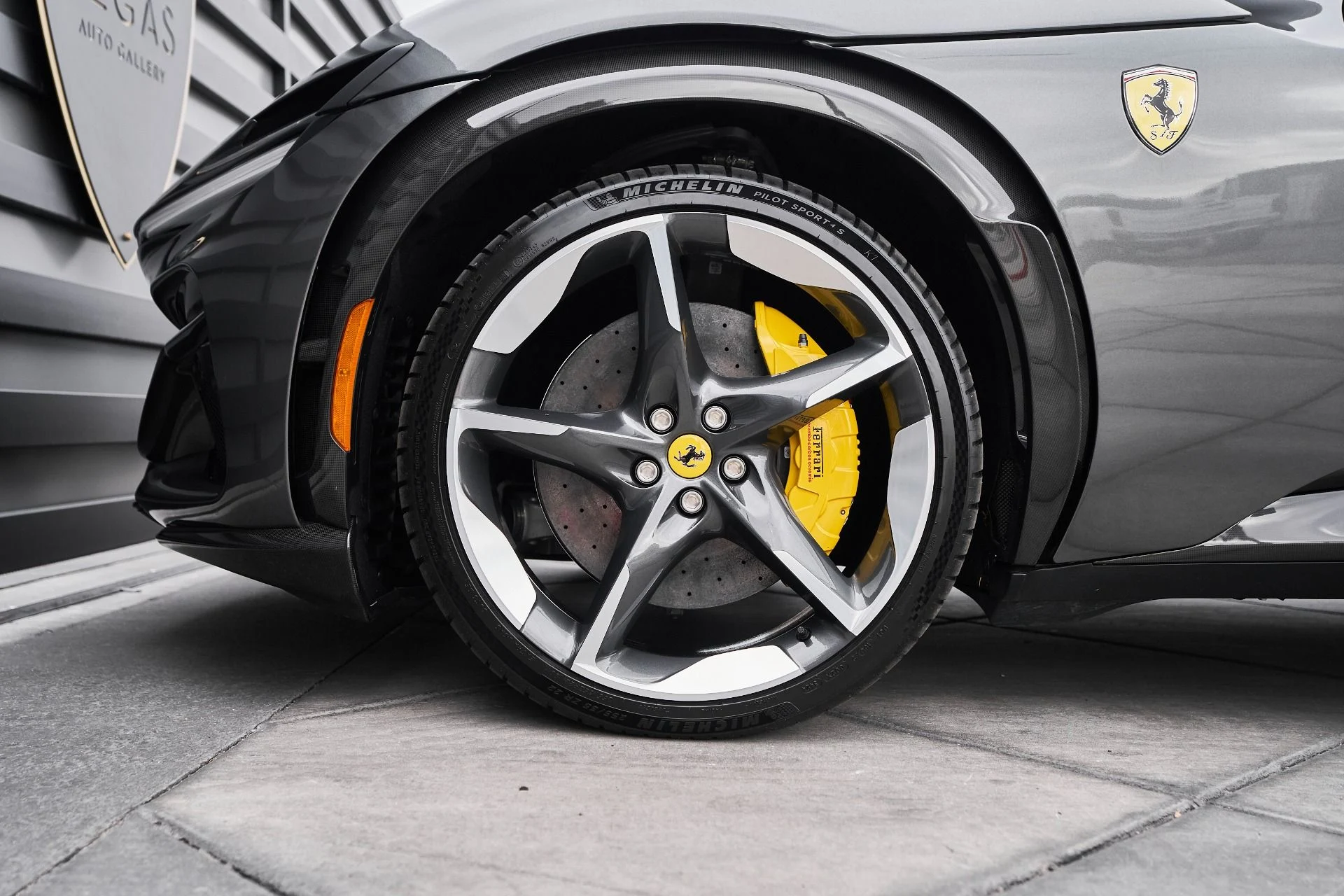 mph002_462617775_Used_2025_Ferrari_Purosangue_1762993306_8d4a5ed6ad