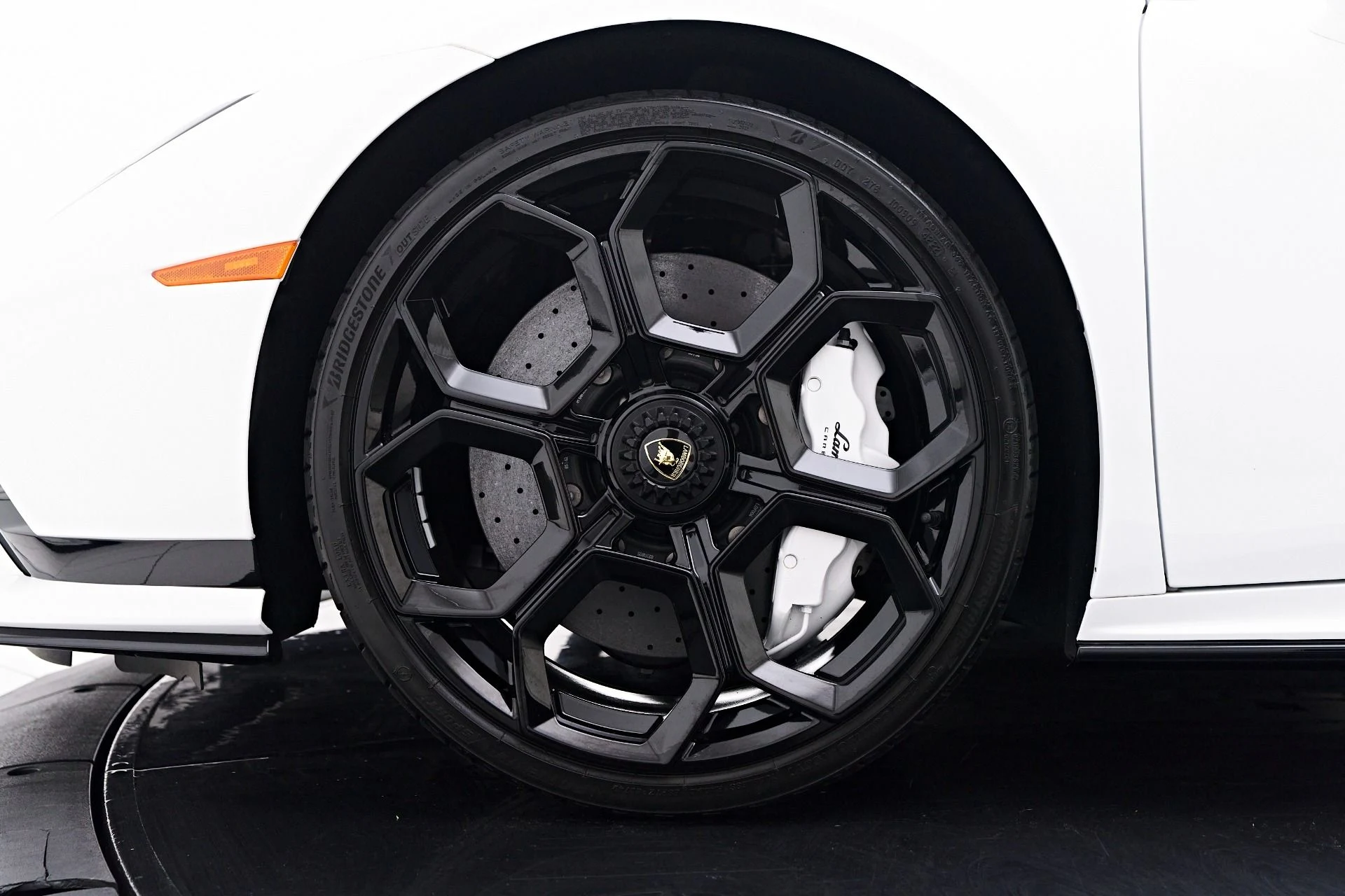 mph002_469472740_Used_2023_Lamborghini_Huracan_Tecnica_Base_1750384074_2c1eb2f260