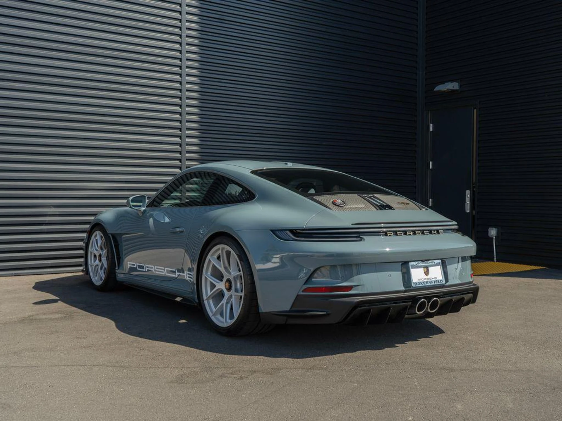 mph002_470224326_kgw_VL_7a_Yz_B9omb_Nl_Yl_Tj_I_5h_YTI_34968f87fc