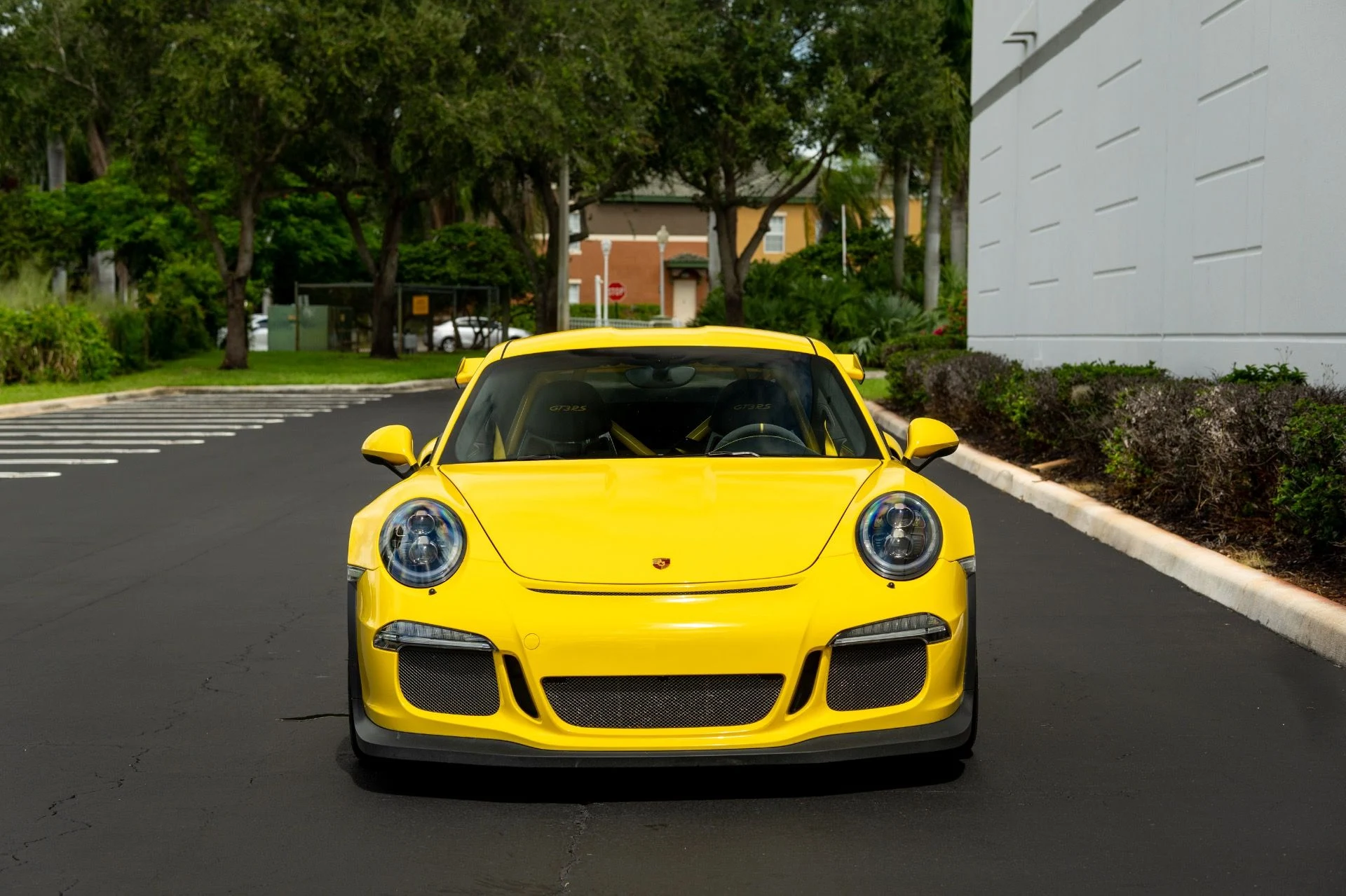 mph002_47156593_Used_2016_Porsche_911_GT_3_RS_1759258401_f82a2a71a2