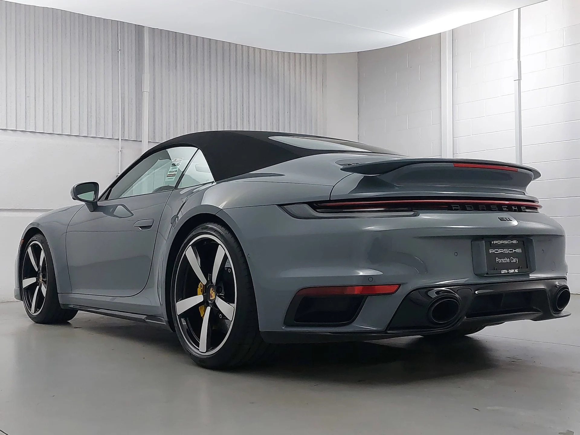 mph002_472545410_c4eafeda6c05c16bdf1c9ace6b7e3061x_eb56928a20