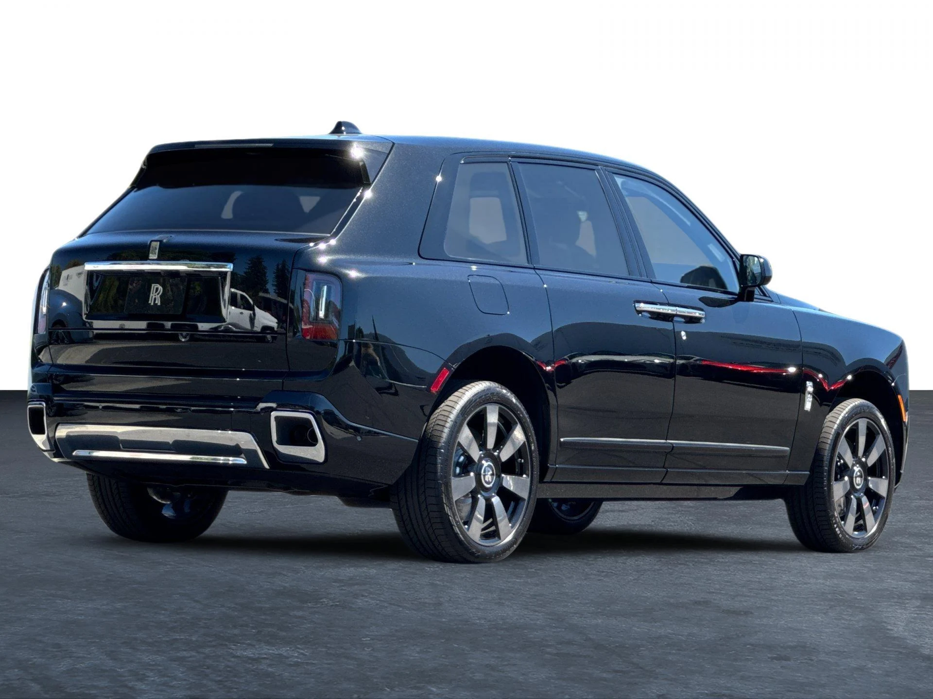 mph002_474042190_New_2025_Rolls_Royce_Cullinan_Demonstrator_1754468369_a7d9292104