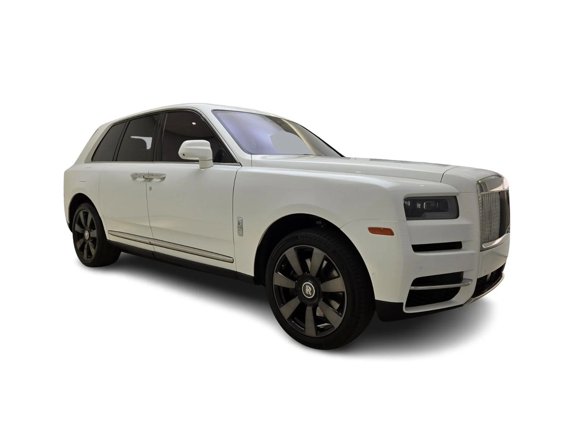 mph002_476381982_Used_2019_Rolls_Royce_Cullinan_1762329152_b2c31c6654