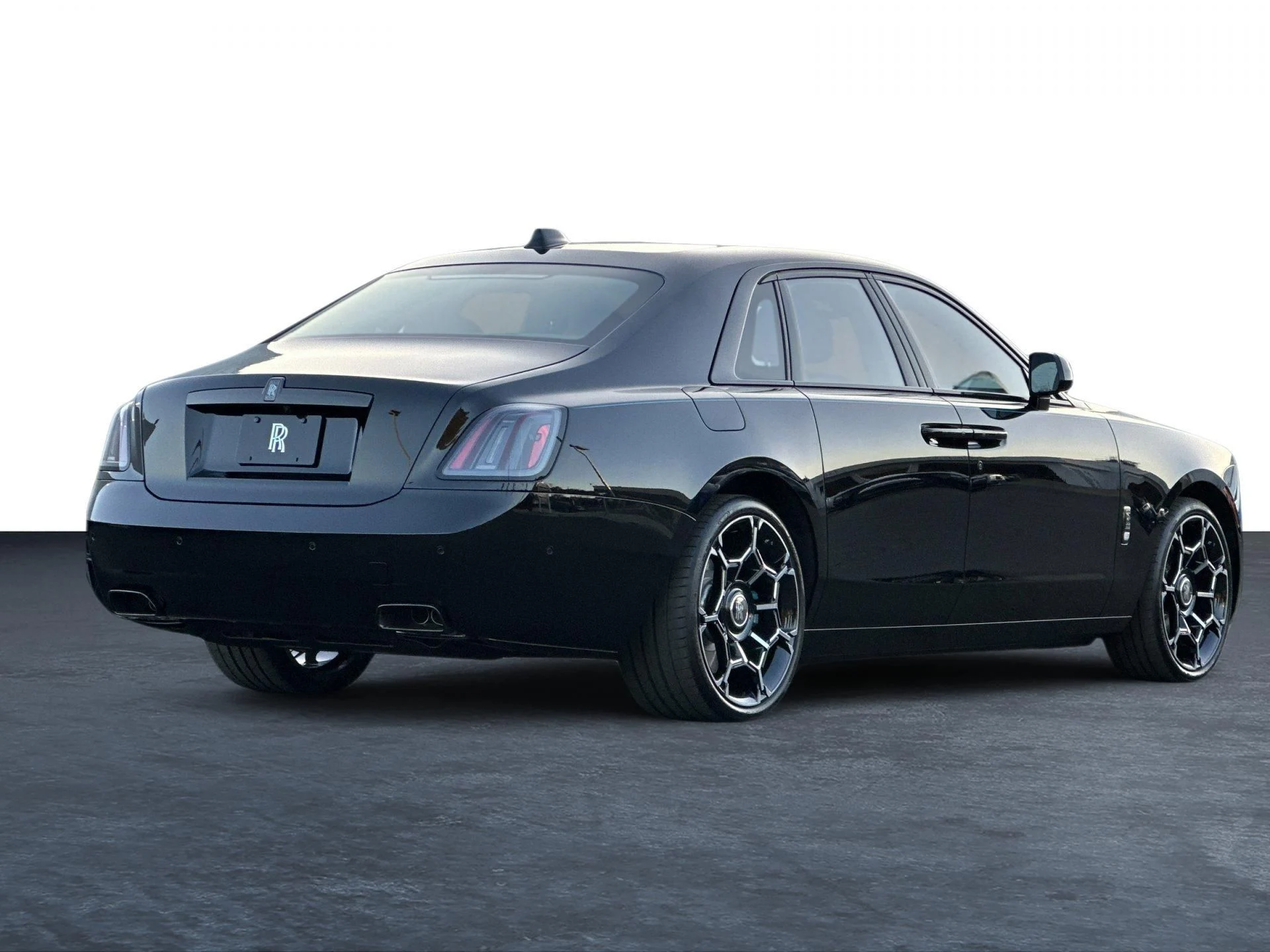 mph002_480088219_New_2026_Rolls_Royce_Black_Badge_Ghost_1765033526_9dfcef62c8