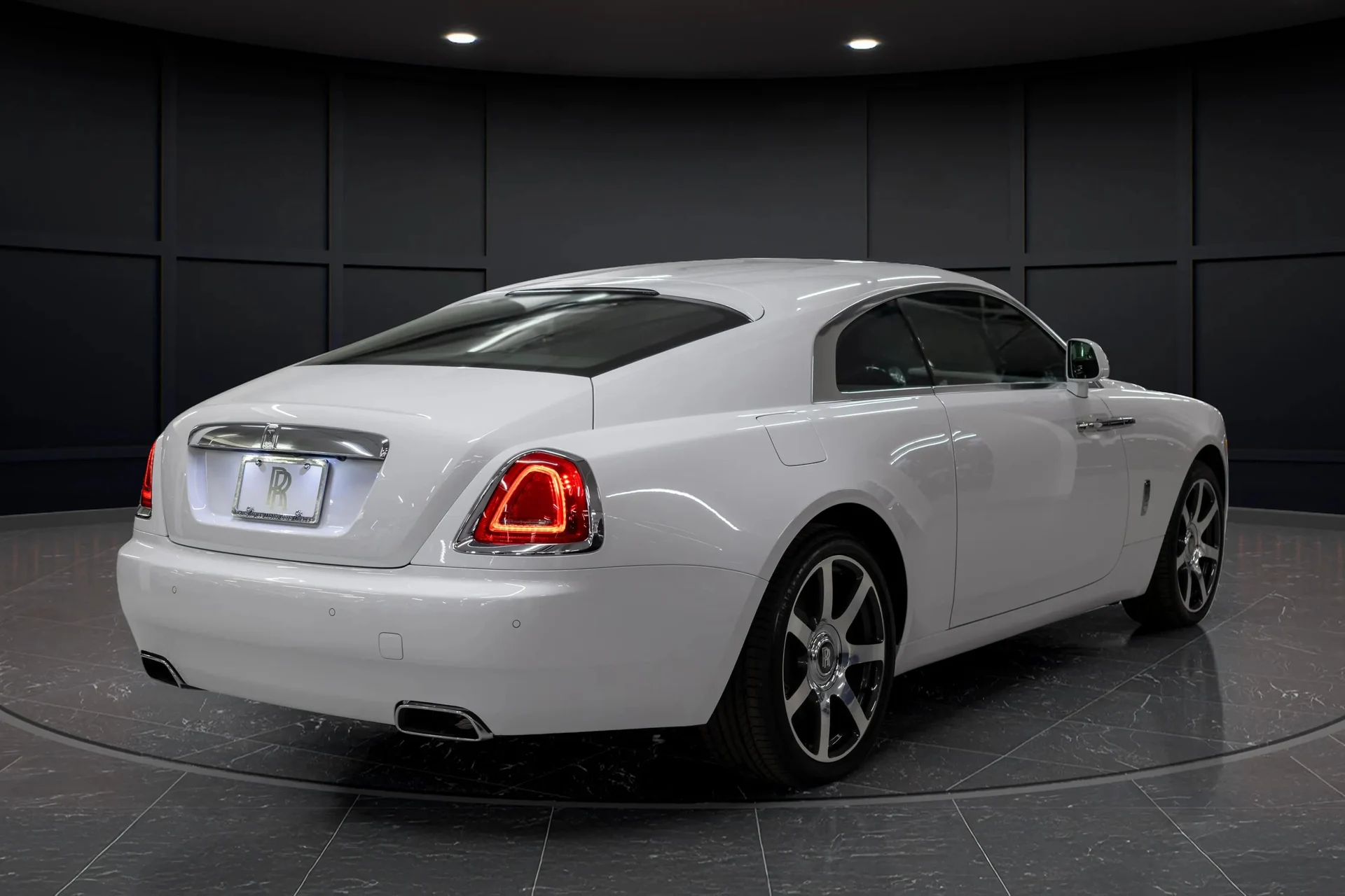 mph002_480762659_5e0354c3_c045_4955_a170_59ba8f188495_201920_Rolls_Royce20_Wraith2028_SCA_665_C52_KUX_8724329_11_ed1931e510