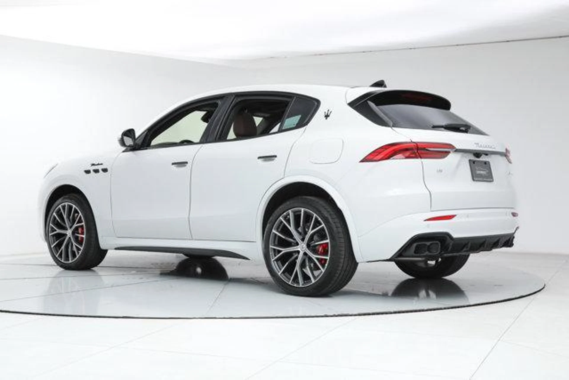 mph002_484111654_QF_Oljh1_O1_MUS_Tdft_Mf_X1_Aa_T_Vgs_E_ec1c7f15c7