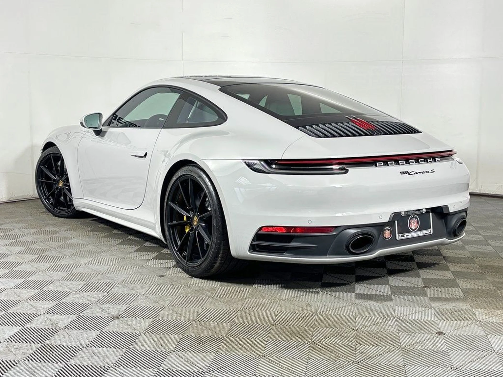 mph002_487727406_3_ee2be99320