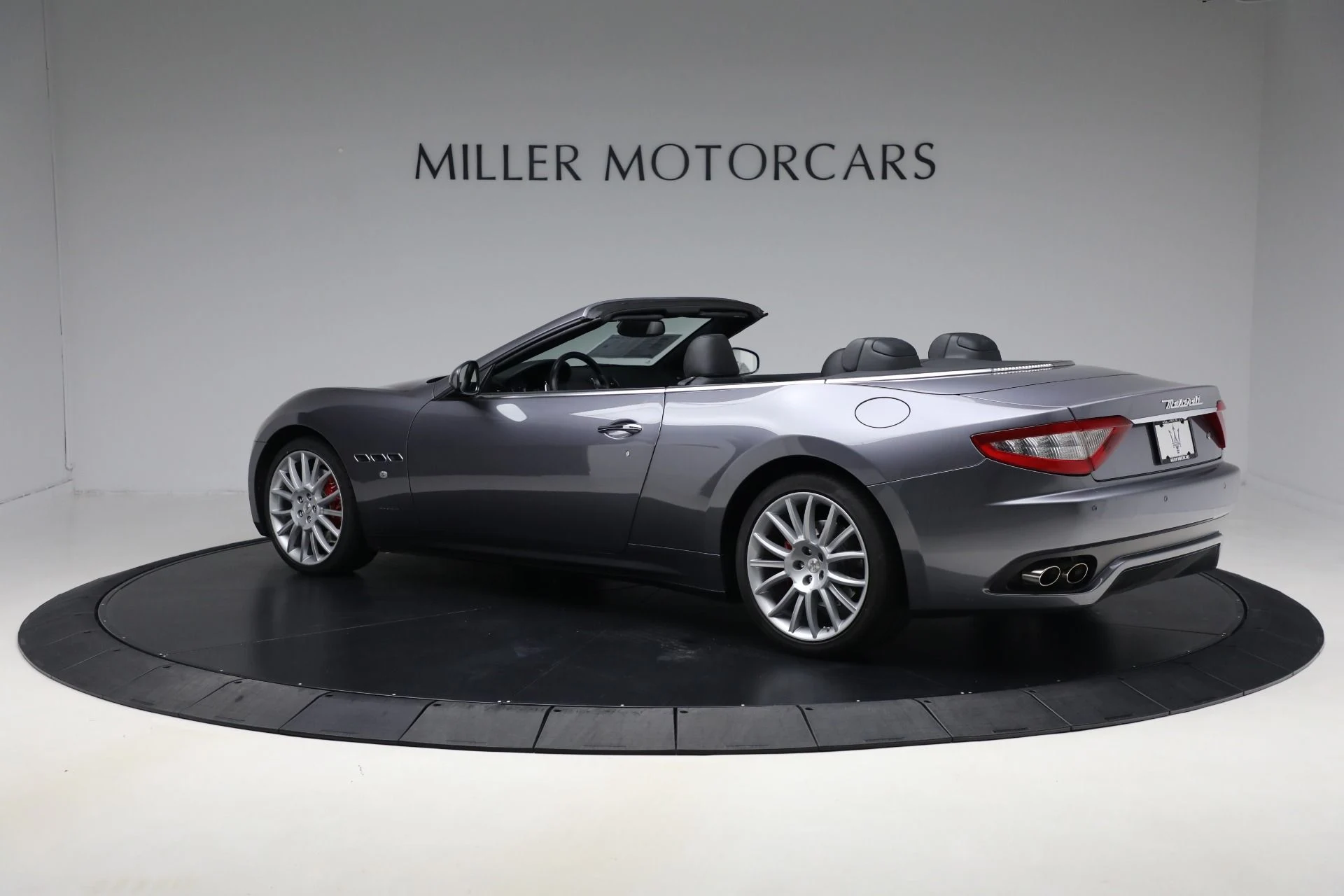mph002_492555774_Used_2010_Maserati_Gran_Turismo_62e1c2d18c