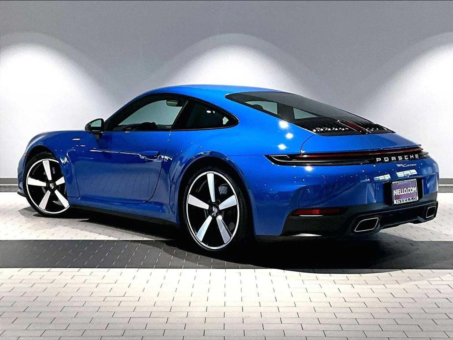 mph002_497256336_Z9v_N4v_Pl9_Gt89q_5_RP_16fc1s_UMY_b1e284bf09