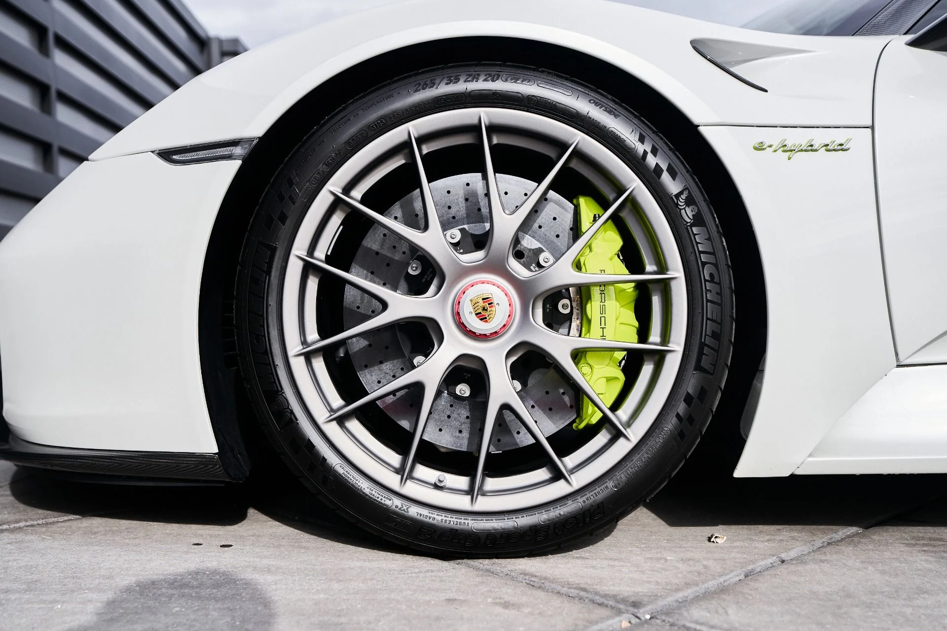 mph002_506640212_Used_2015_Porsche_918_Spyder_w_Weissach_Package_1764874366_6d19bcd21a