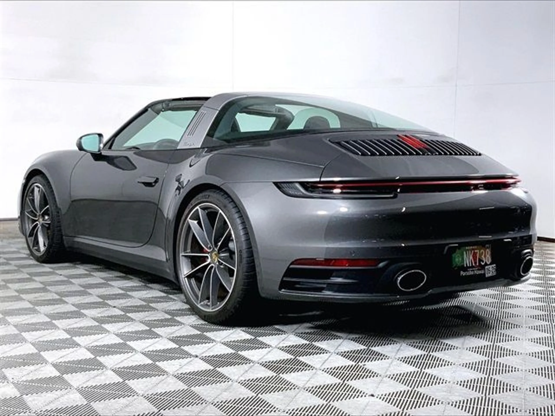 mph002_510552586_b8d1529a6c5d9bc00677f74c921c5ce5_5b6c3000eb