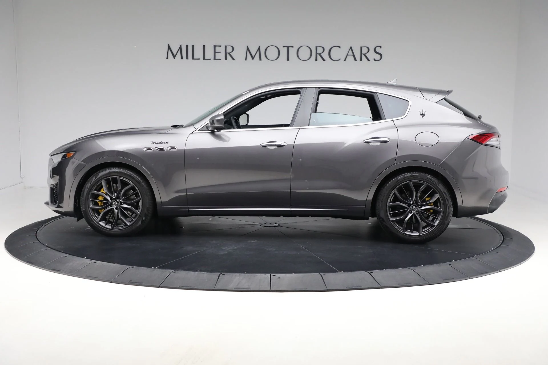 mph002_511383647_Used_2022_Maserati_Levante_Modena_afe7aa3900