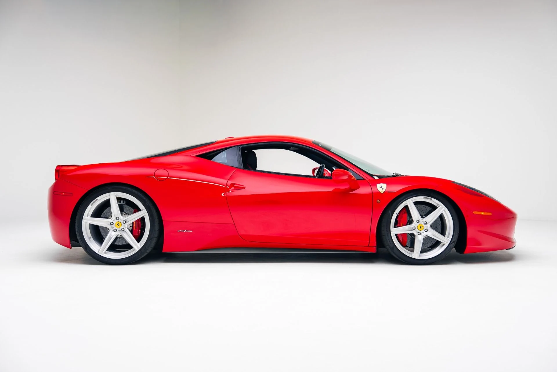 mph002_521850394_Used_2010_Ferrari_458_Italia_1766090599_e548e76b2b