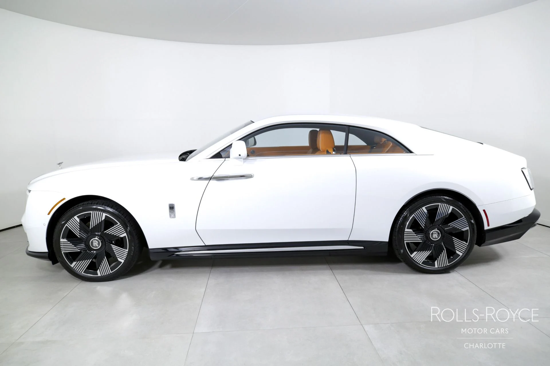 mph002_523796736_Used_2024_Rolls_Royce_Spectre_1712699361_31be8b0119