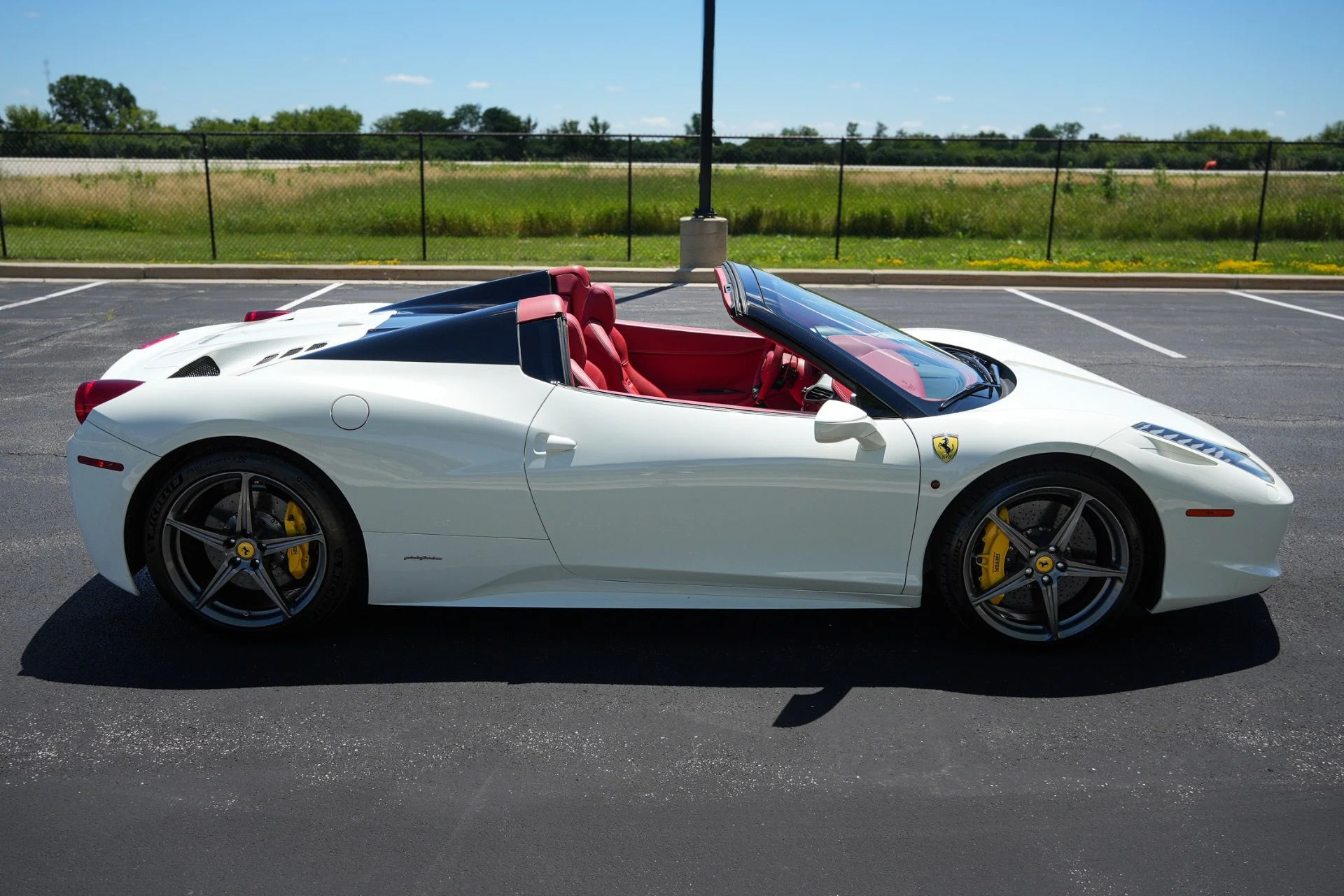 mph002_52569698_Used_2013_Ferrari_458_Spider_1781897599_e1e6c4714d
